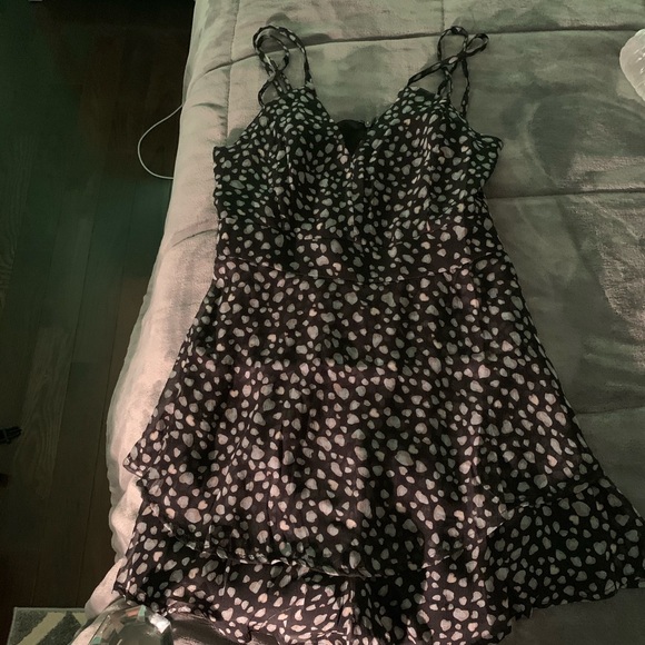 Navy Leopard romper - Picture 1 of 4